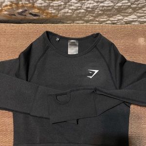 Long sleeved crop top